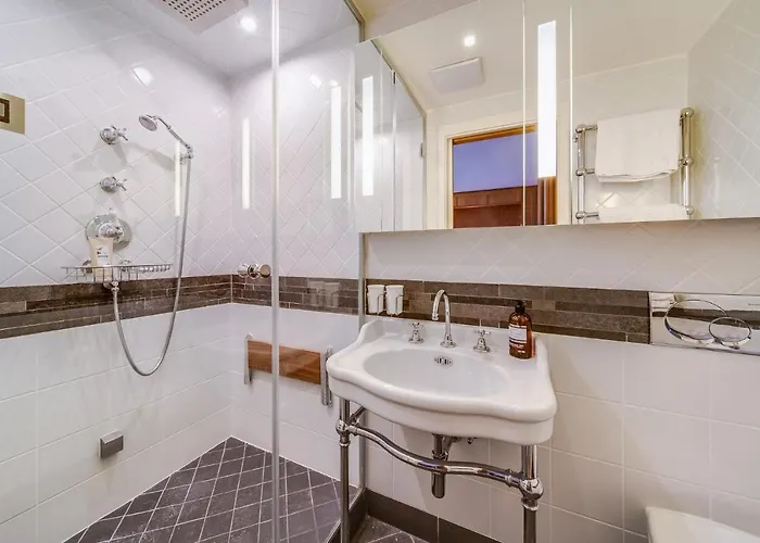 Lovely In Crans' Center *